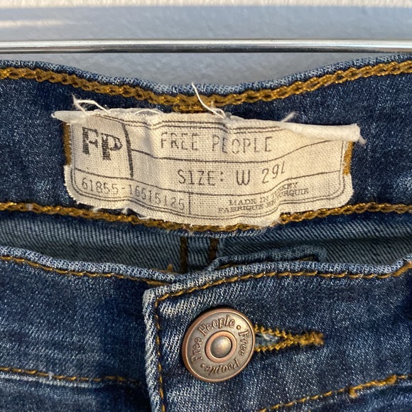 Free People Busted Knee Distressed Skinny Ankle Jeans Size29 Long - Picture 2 of 5